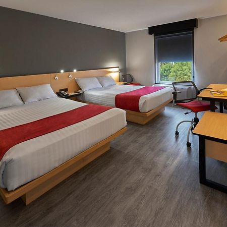 City Express By Marriott Irapuato Exterior photo