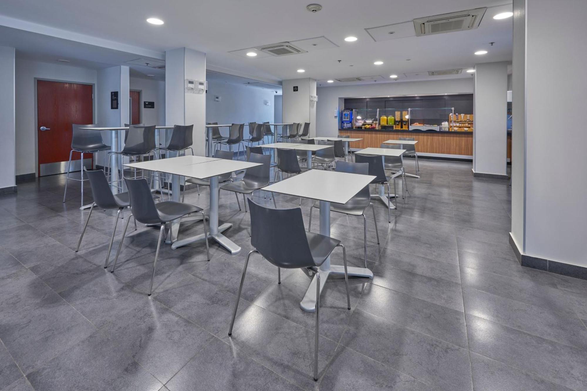City Express By Marriott Irapuato Exterior photo